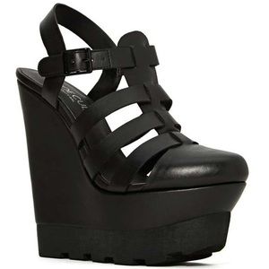 ‘A cut above’ shoe cult by nasty gal fisherman sandal wedges